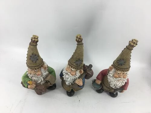 Enchanted Garden™ 13" Resin Gnome Statue - Assorted Styles 7 Enchanted Garden™ 13" Resin Gnome Statue - Assorted Styles - Image 5